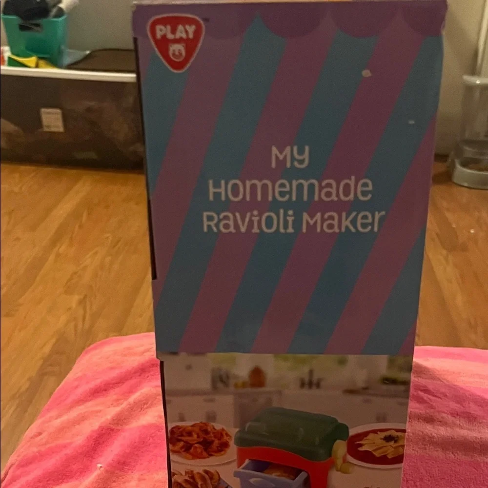 i play. My Homemade Ravioli Maker - Green and Blue